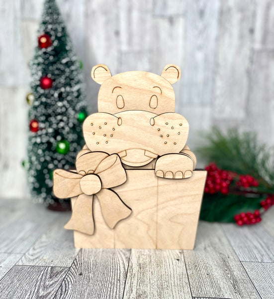Hippo shelf sitter