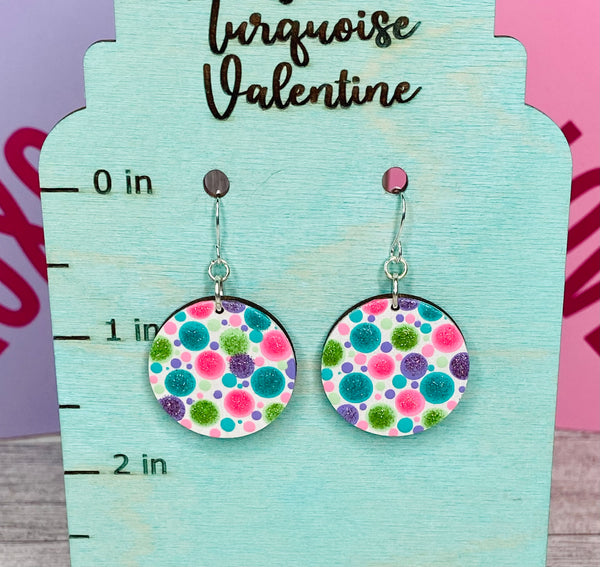 Round bright dots with white earrings