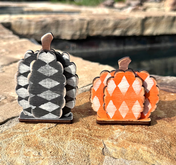 Mini standing scalloped pumpkins DIY kit