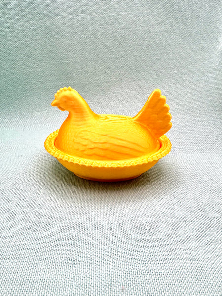 Yellow hen on nest trinket dish