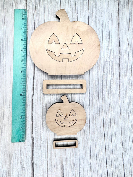 Set of 2 standing Jack o lanterns (reversible)
