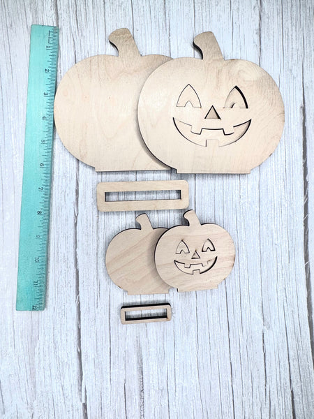 Set of 2 standing Jack o lanterns (reversible)