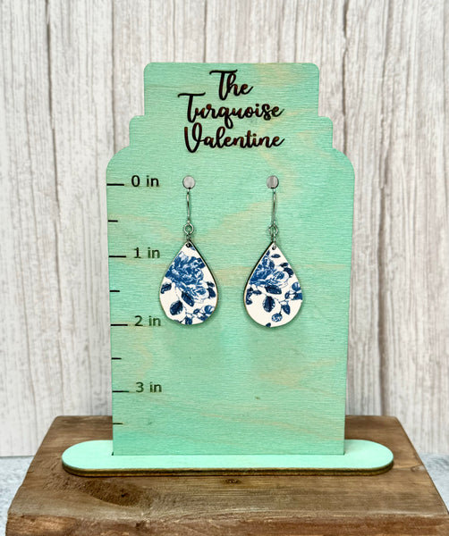 Blue and white small teardrop earrings