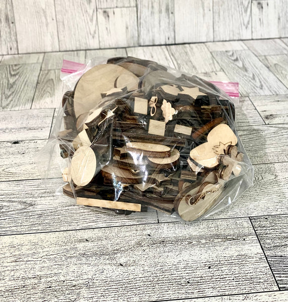 Grab bag of wood pieces