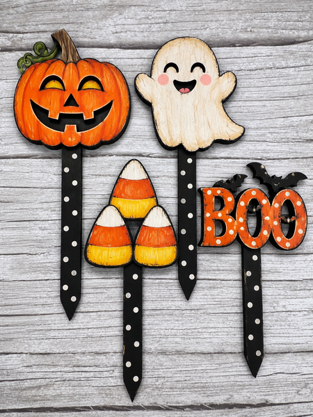 Halloween plant stakes DIY kit