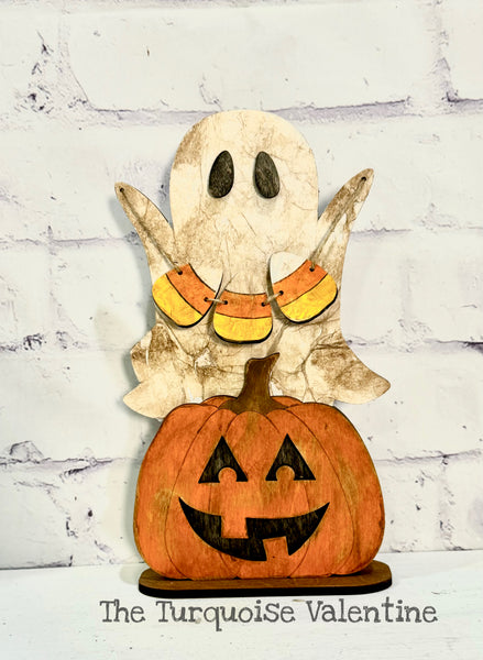 Ghost and pumpkin shelf sitter DIY
