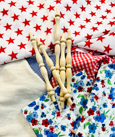 Set of 5 mini spindles and red, white and blue scrap fabric