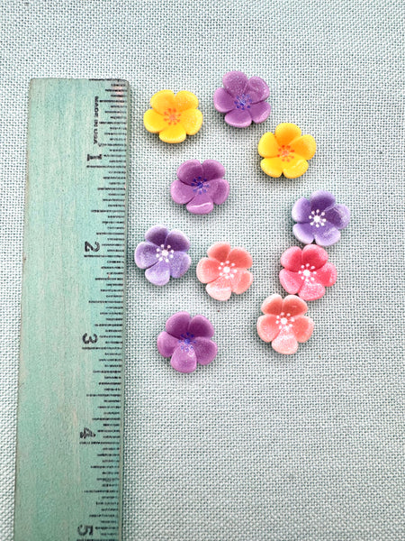 Flower flatbacks