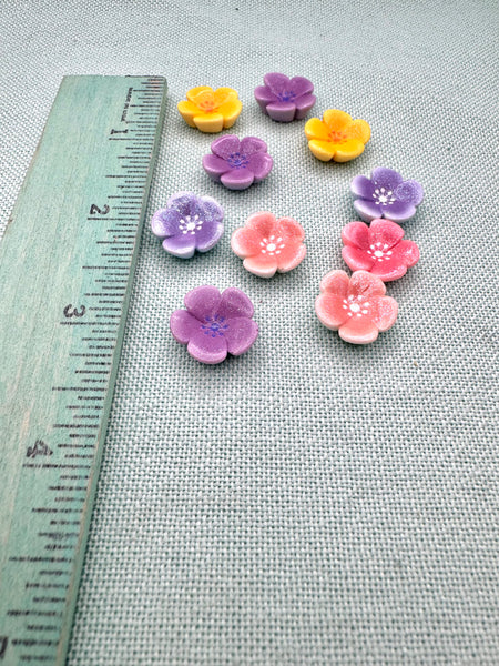 Flower flatbacks
