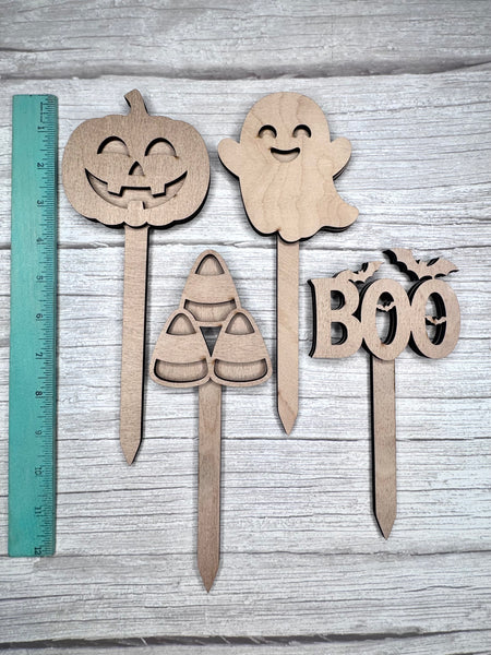 Halloween plant stakes DIY kit