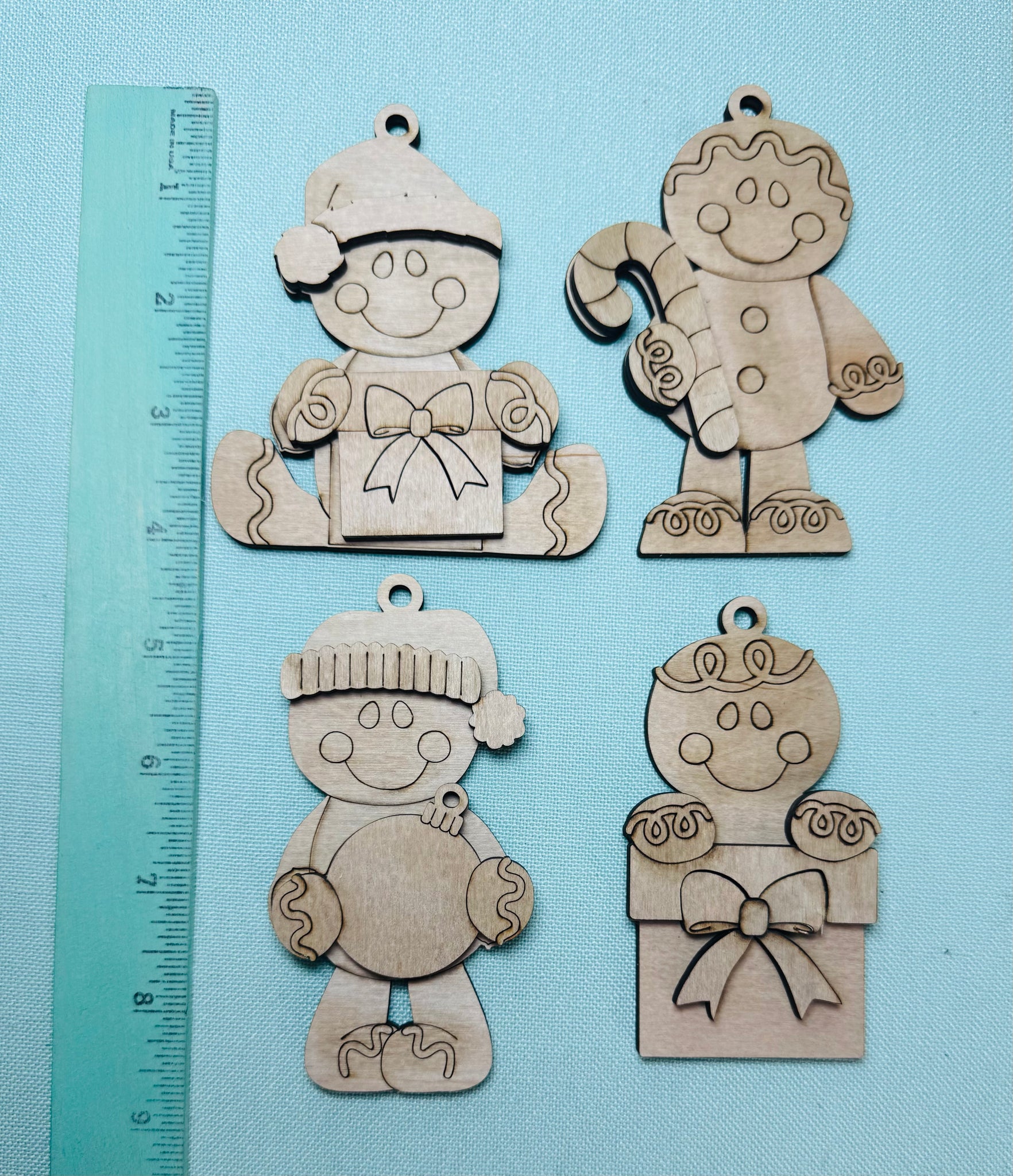 Set of 4 gingerbread ornaments DIY kit