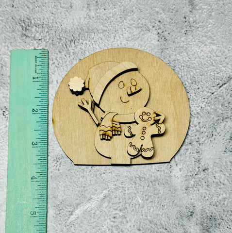 Snowman insert for interchangeable gumball machine or snowglobe