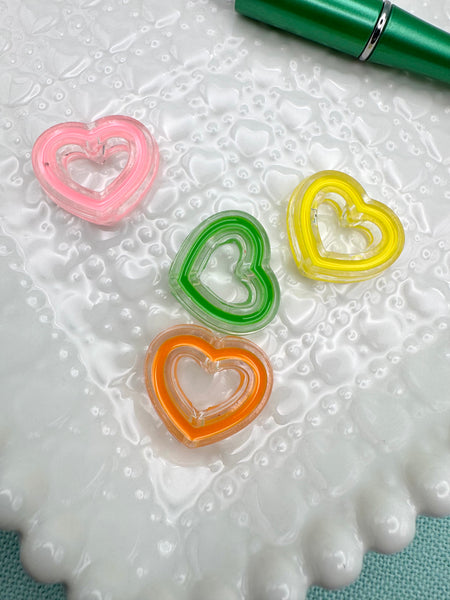 Heart frame beads (4)