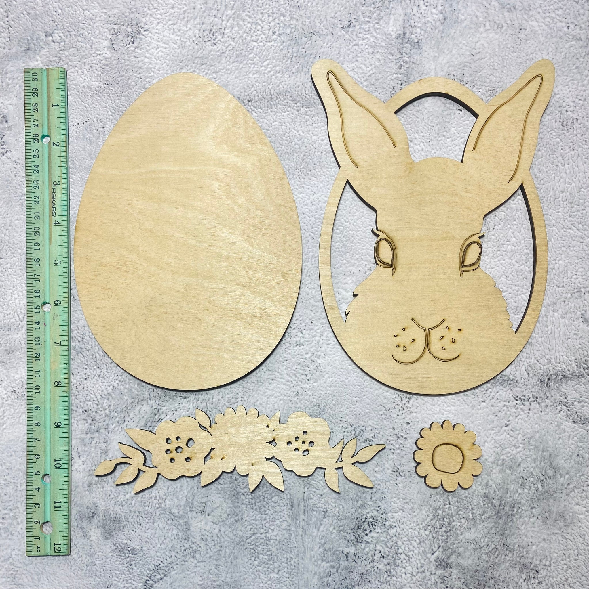 Egg shaped sign bunny with flower crown DIY set