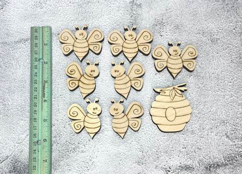 Set of bees and beehive