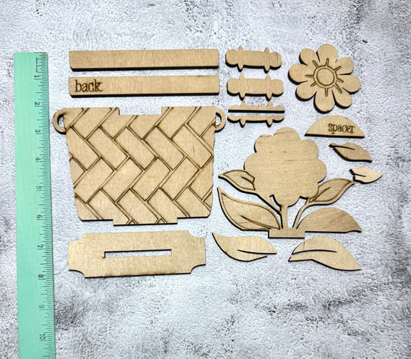 Interchangeable basket shelf sitter